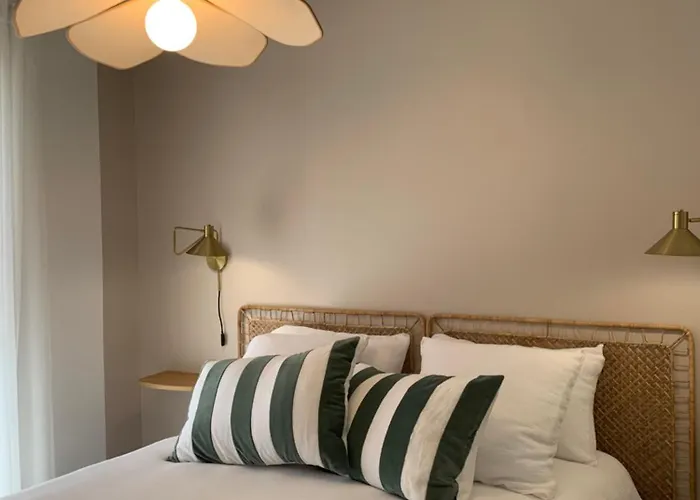 Le Chant Des Cigales Bed and breakfast 3*